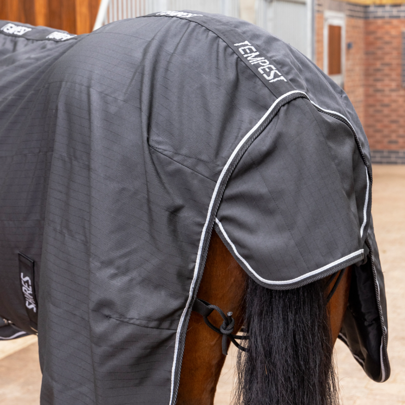 Shires Tempest Lite Combo Stable Rug - Black-3