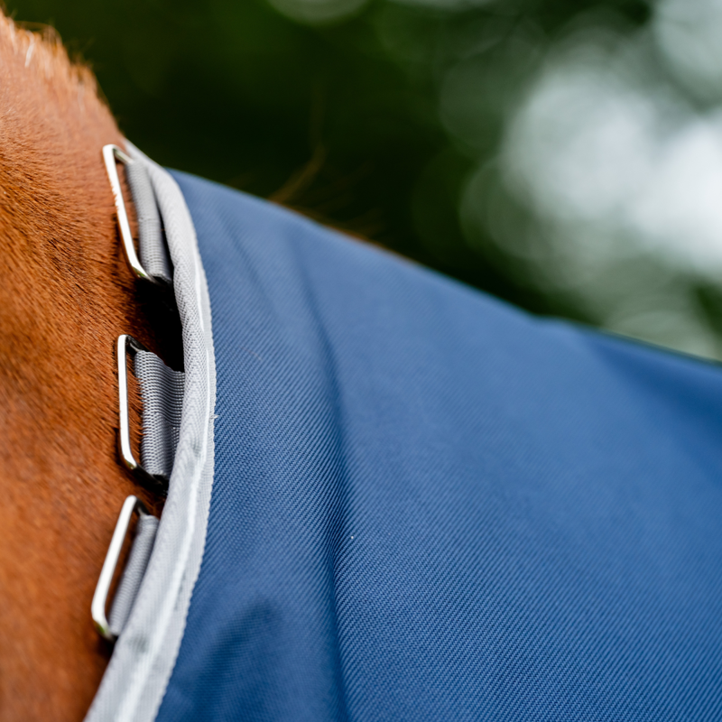 Horseware Amigo Bravo 12 Plus Medium 250g Turnout Rug - Navy/Titanium Grey Silver-6