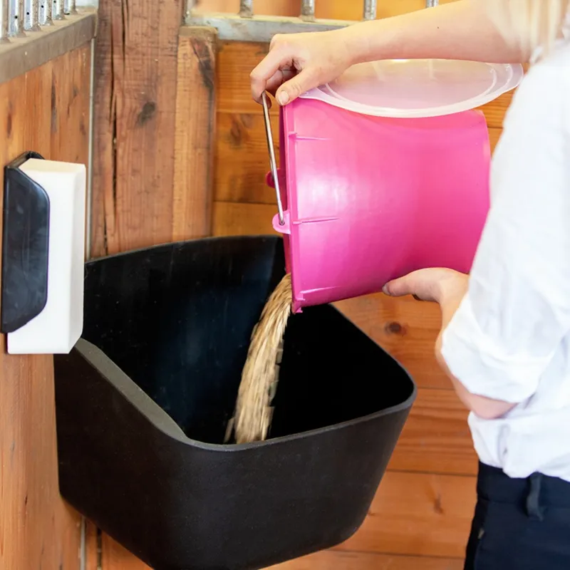 KM Elite Stable Bucket - 7L-2