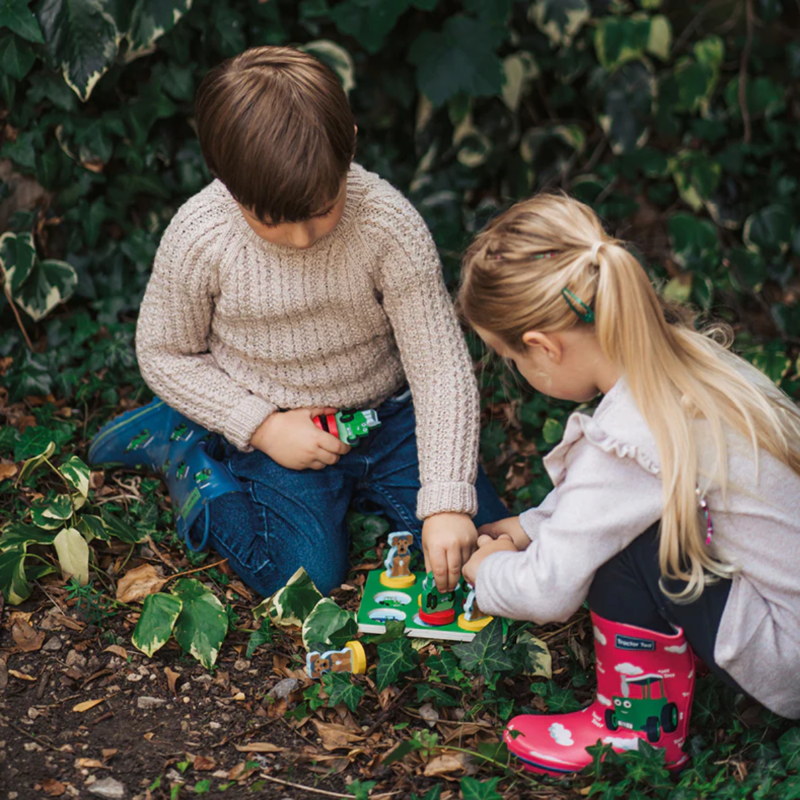 Tractor Ted Wooden Tic Tac Toe-2