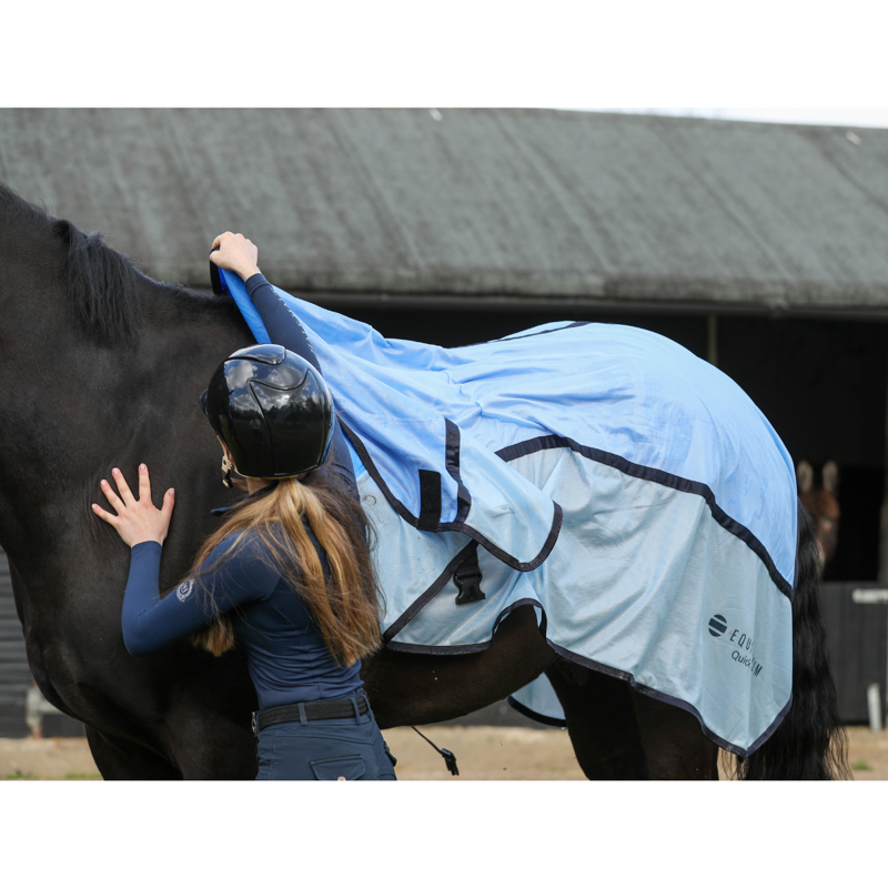Equilibrium Quick Chill Cool Rug with Detachable Neck - Light Blue-6