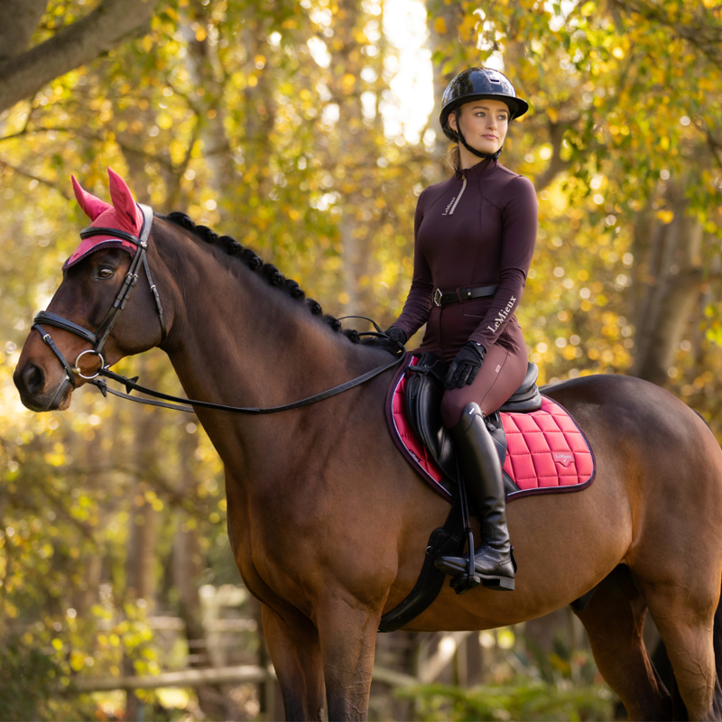 LeMieux Loire Classic Close Contact Square - Cranberry-3