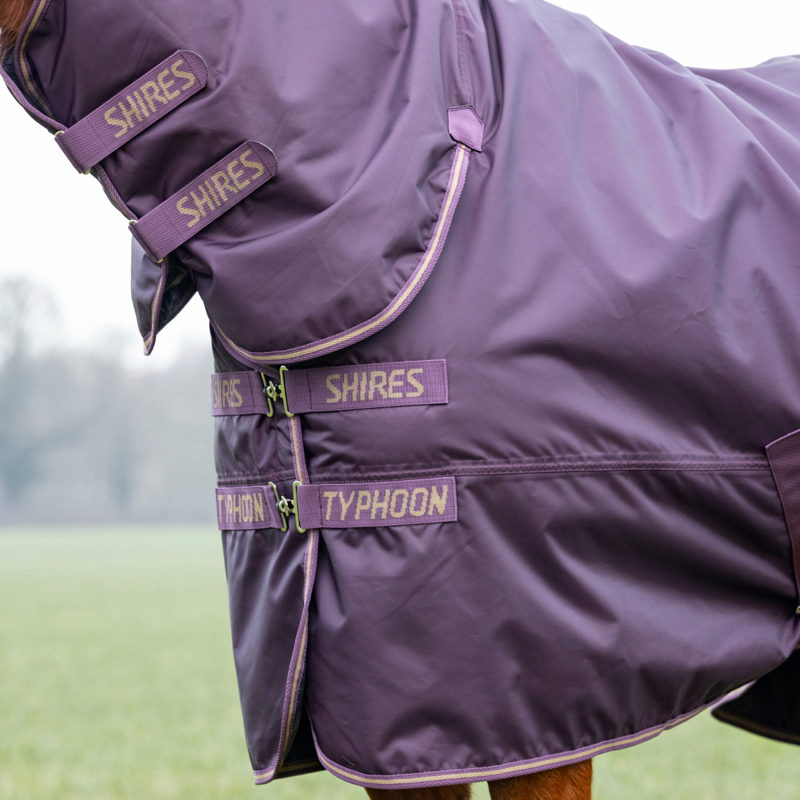Shires Typhoon 100 Combo Turnout Rug - Black Cherry-4