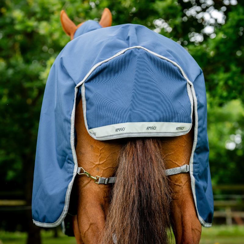 Horseware Amigo Bravo 12 Plus Light 100g Turnout Rug - Navy/Titanium Grey Silver-3