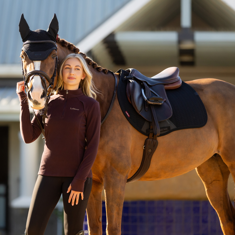 LeMieux Essence Eurojump Square - Black-1