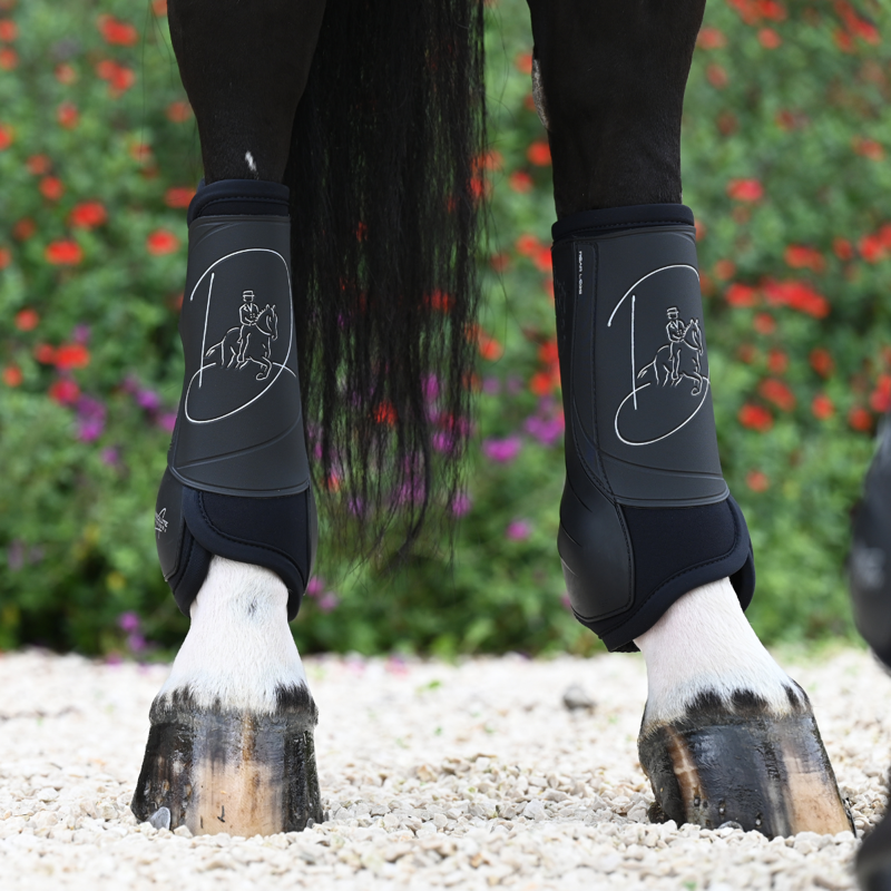 Veredus Absolute Rear Velcro Dressage Boot - Black-3
