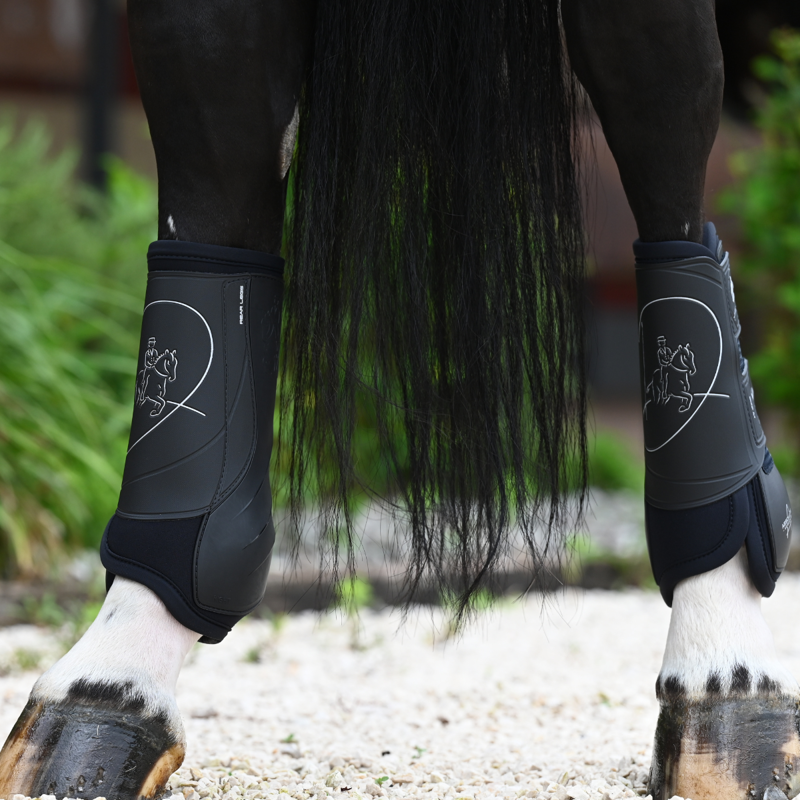 Veredus Absolute Rear Velcro Dressage Boot - Black-2