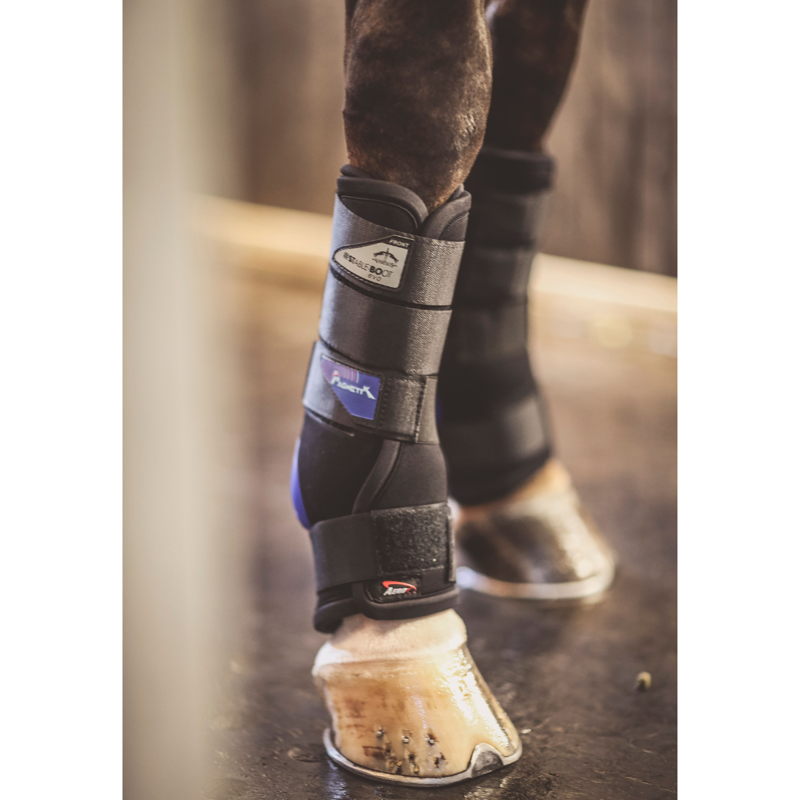 Veredus Magnetik Stable Boots EVO Front - Black-2