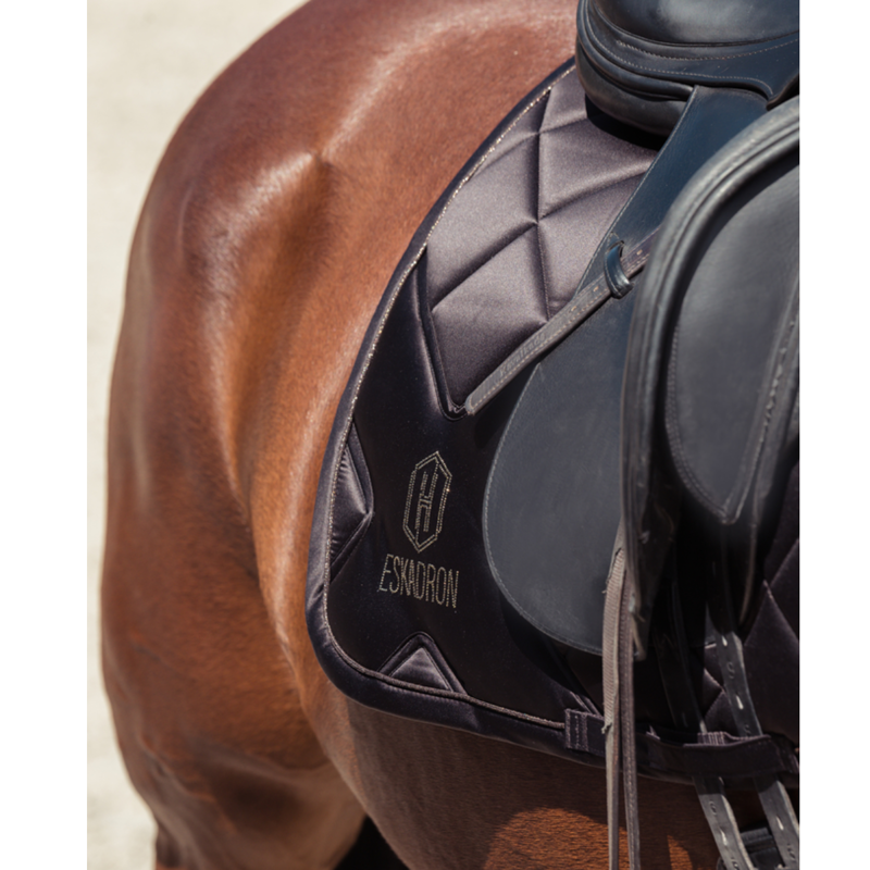 Eskadron Bicross Mattgloss Saddlecloth Heritage AW25 - Black Truffle-1