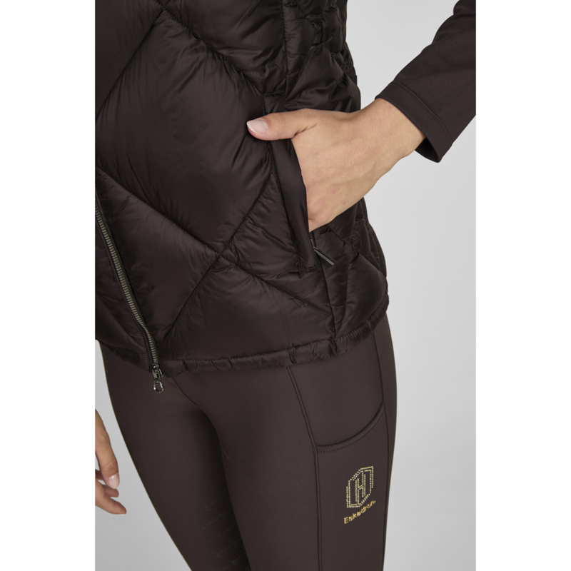 Eskadron Quilted Waistcoat Fanatics AW25 - Black Truffle-2