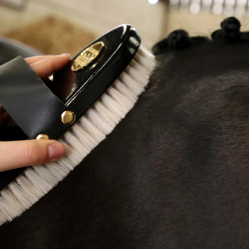 Supreme Products Perfection Goats Hair Finishing Brush - Black-1