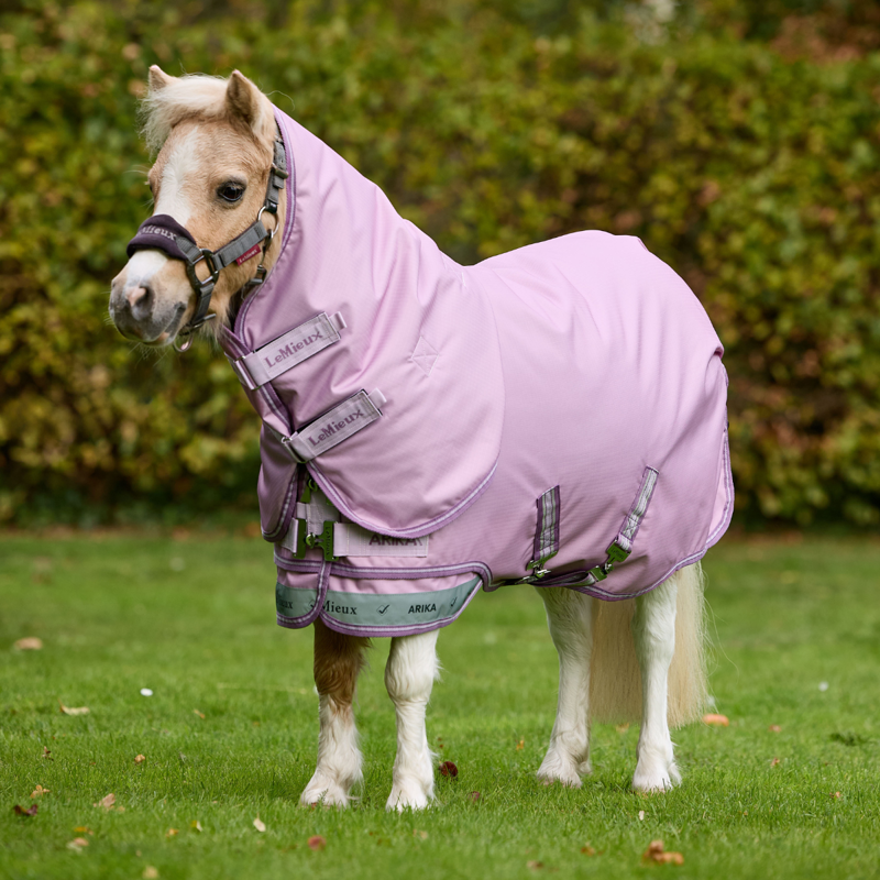 LeMieux Arika Ripstop 0g Turnout Rug - Fondant-5