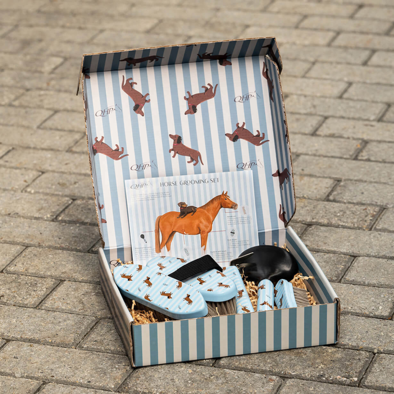 QHP Stable Buddy Grooming Set - Dachshund