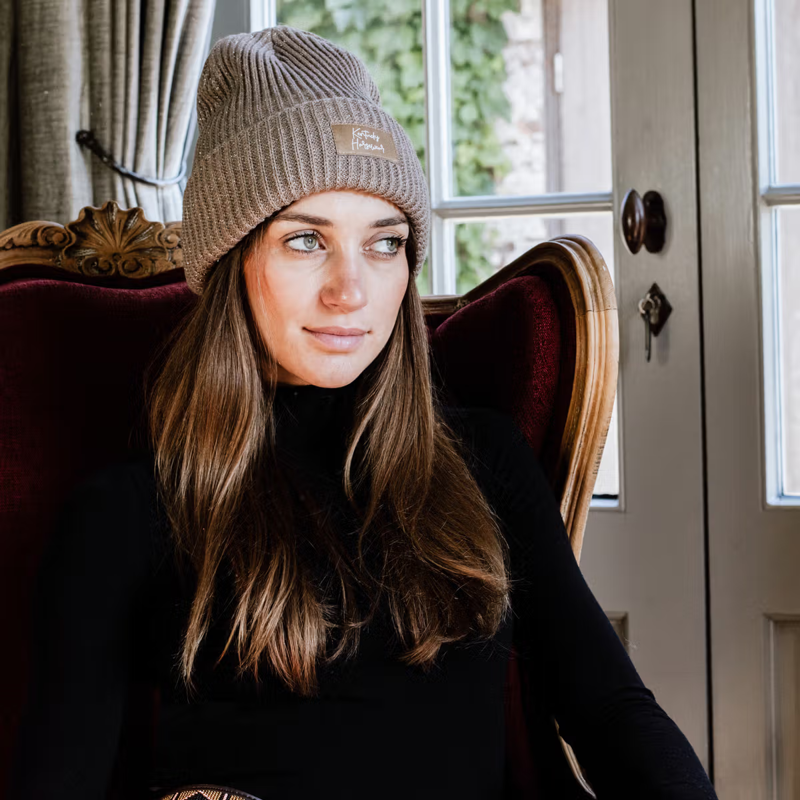 Kentucky Glitter Beanie - Beige-1