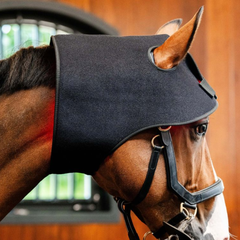 Horseware LED Red Light Therapy Poll Cap - Black/Black-4