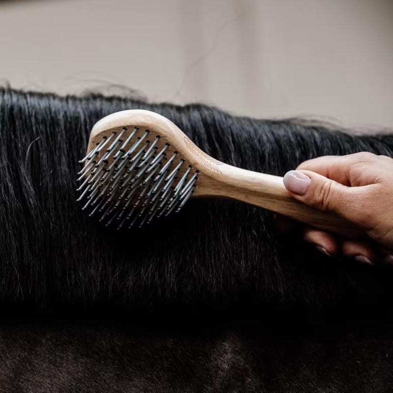 Grooming Deluxe Mane Brush-2
