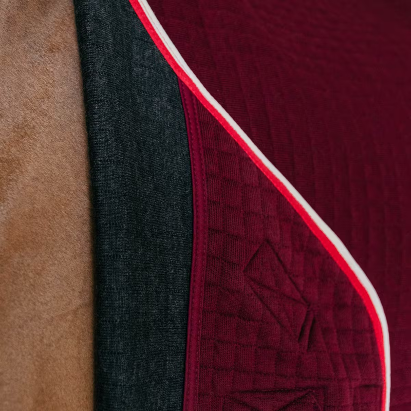 Kentucky PROTherm Cooler Rug - Bordeaux-5