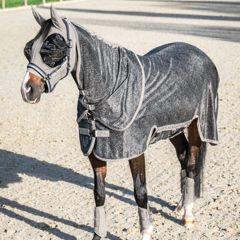 Eskadron Detach-Neck Fly Rug Platinum SS26 - Pale Grey-1