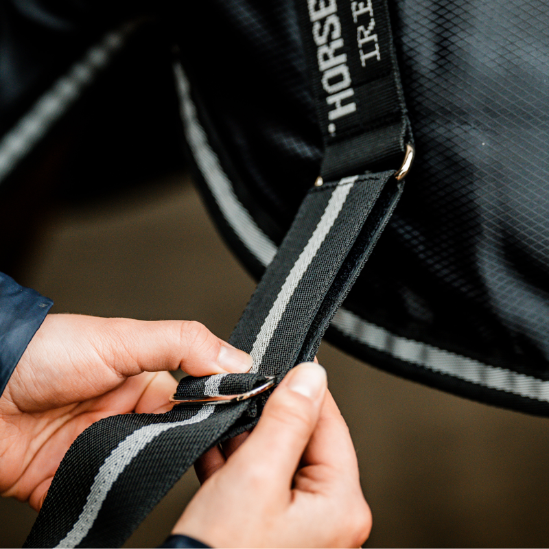 Horseware Easy-Layer 400g Heavy Stable Plus Rug - Black/Black Silver-8