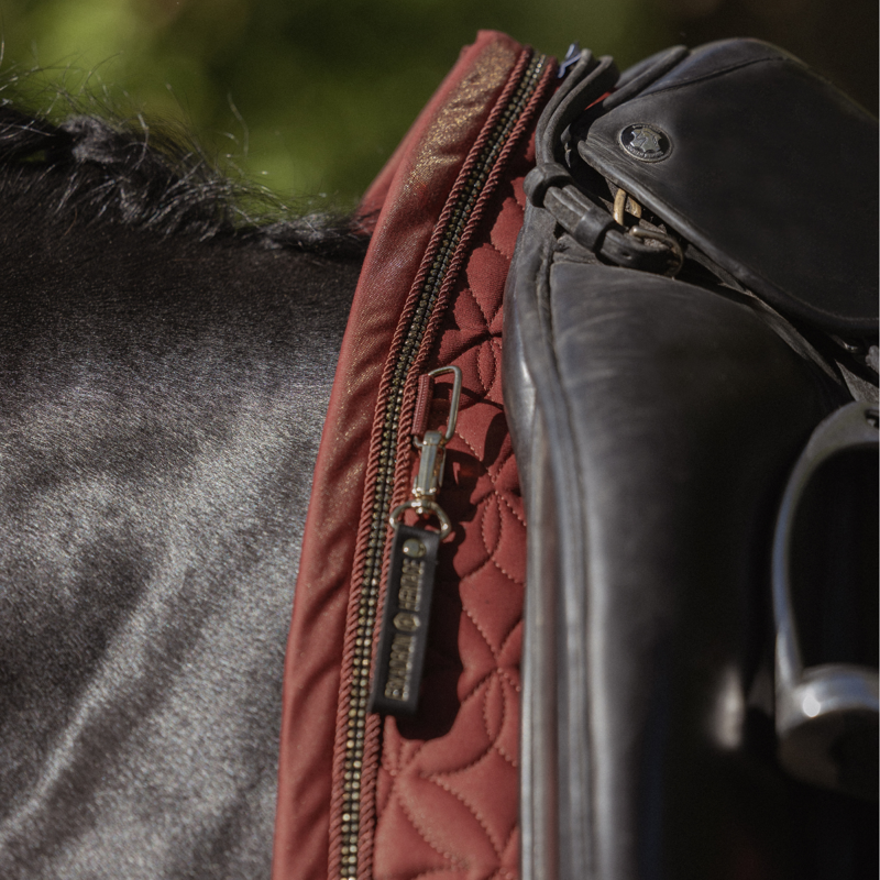 Eskadron Glam Crystal Saddlecloth Heritage AW26 - Merlot-2