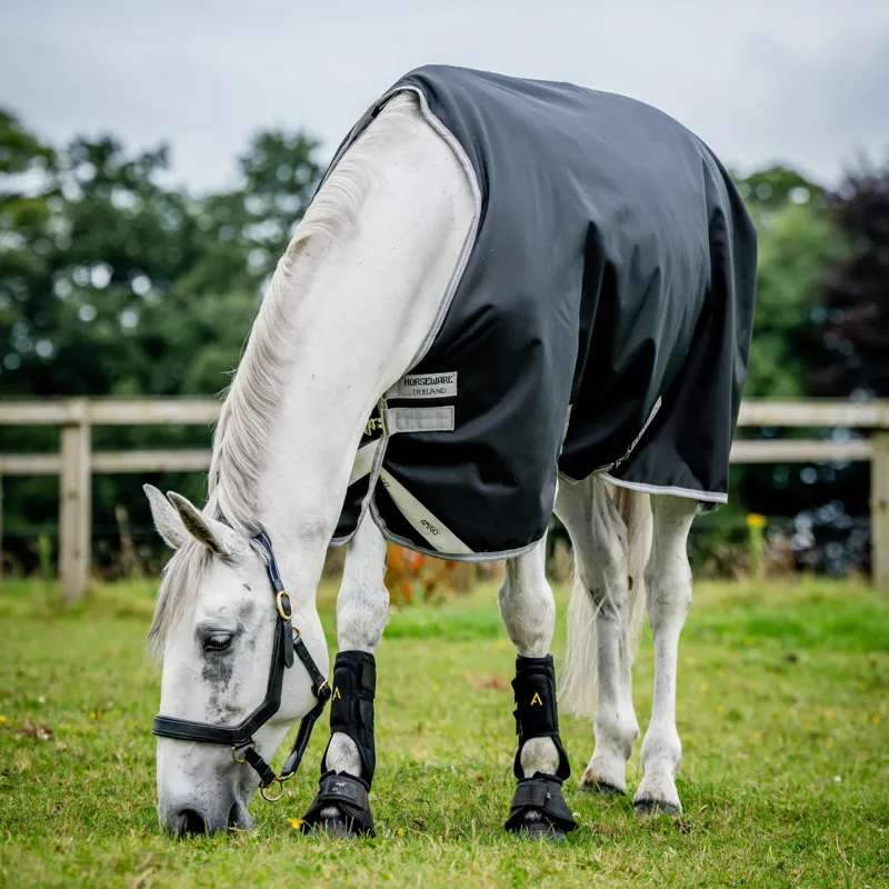 Horseware Amigo Bravo 12 Original Med 250g Turnout Rug - Black/Titanium Grey Silver-4