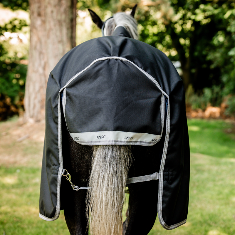 Horseware Amigo Bravo 12 Wug 250g Turnout Rug - Black/Titanium Grey Silver-3