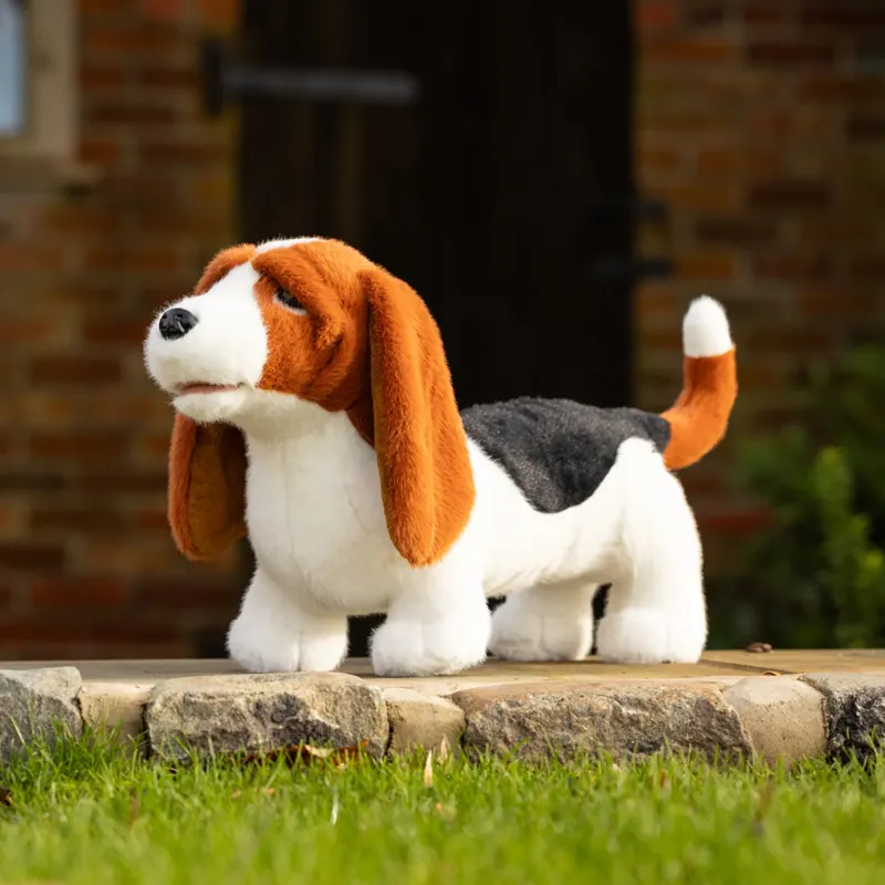 Advent Day 3 - LeMieux Toy Puppy Golden Retriever Luna and Basset Hound Boris-3