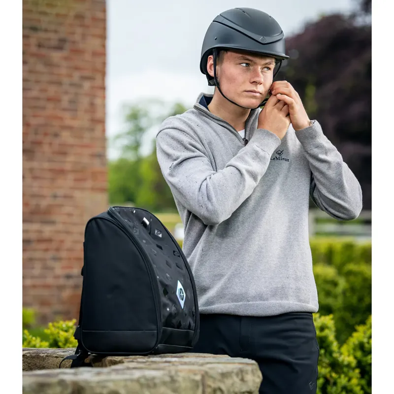 Advent Day 24 - Charles Owen Convertible Hat Bag and Water Bottle and Red Gorilla Backpack-3