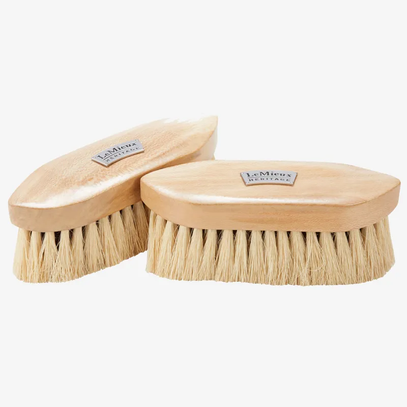 LeMieux Heritage Deep Clean Dandy Brush 