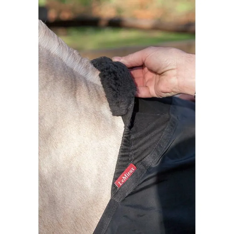 LeMieux Anti Rub Bib - Black-2