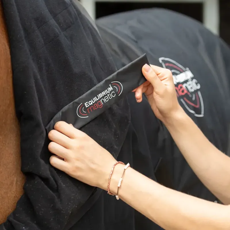 Equilibrium Rug Black