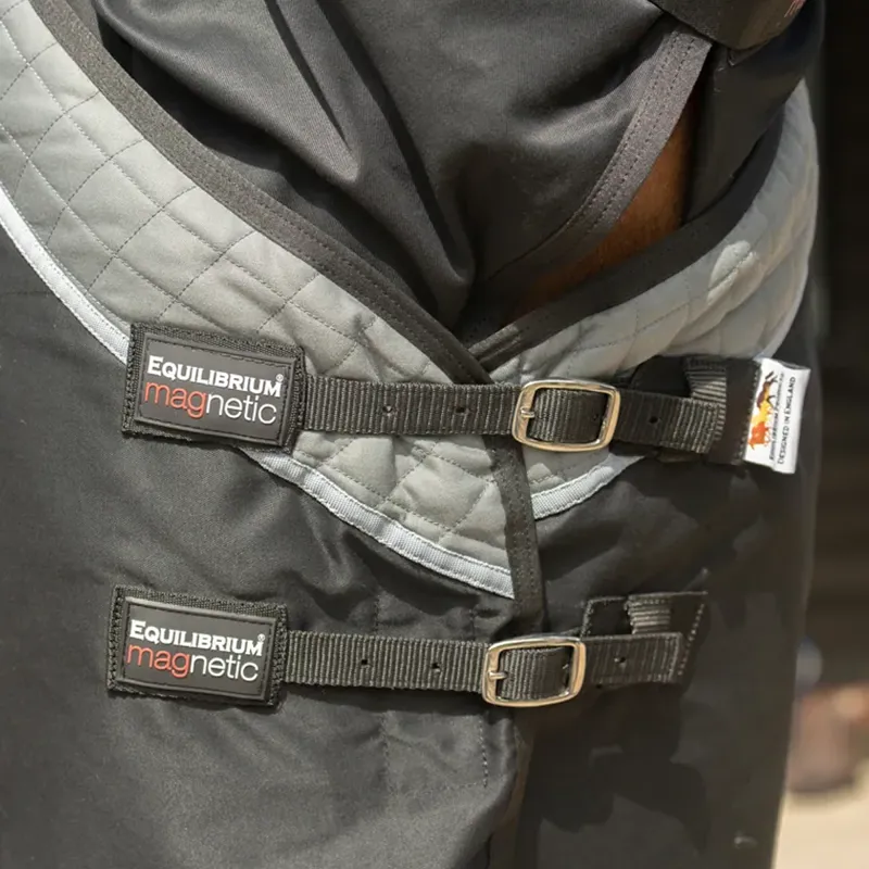 Equilibrium Rug Black